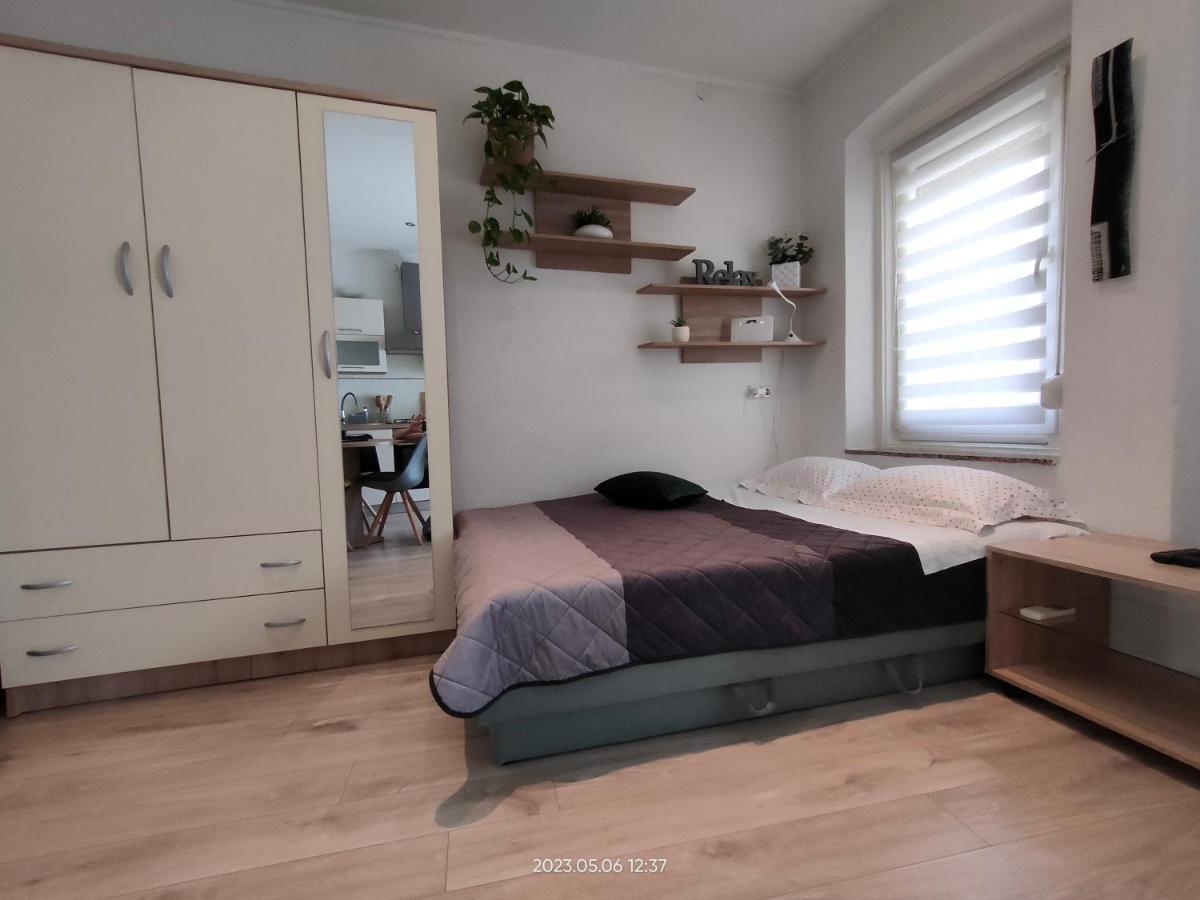 Placa Apartma