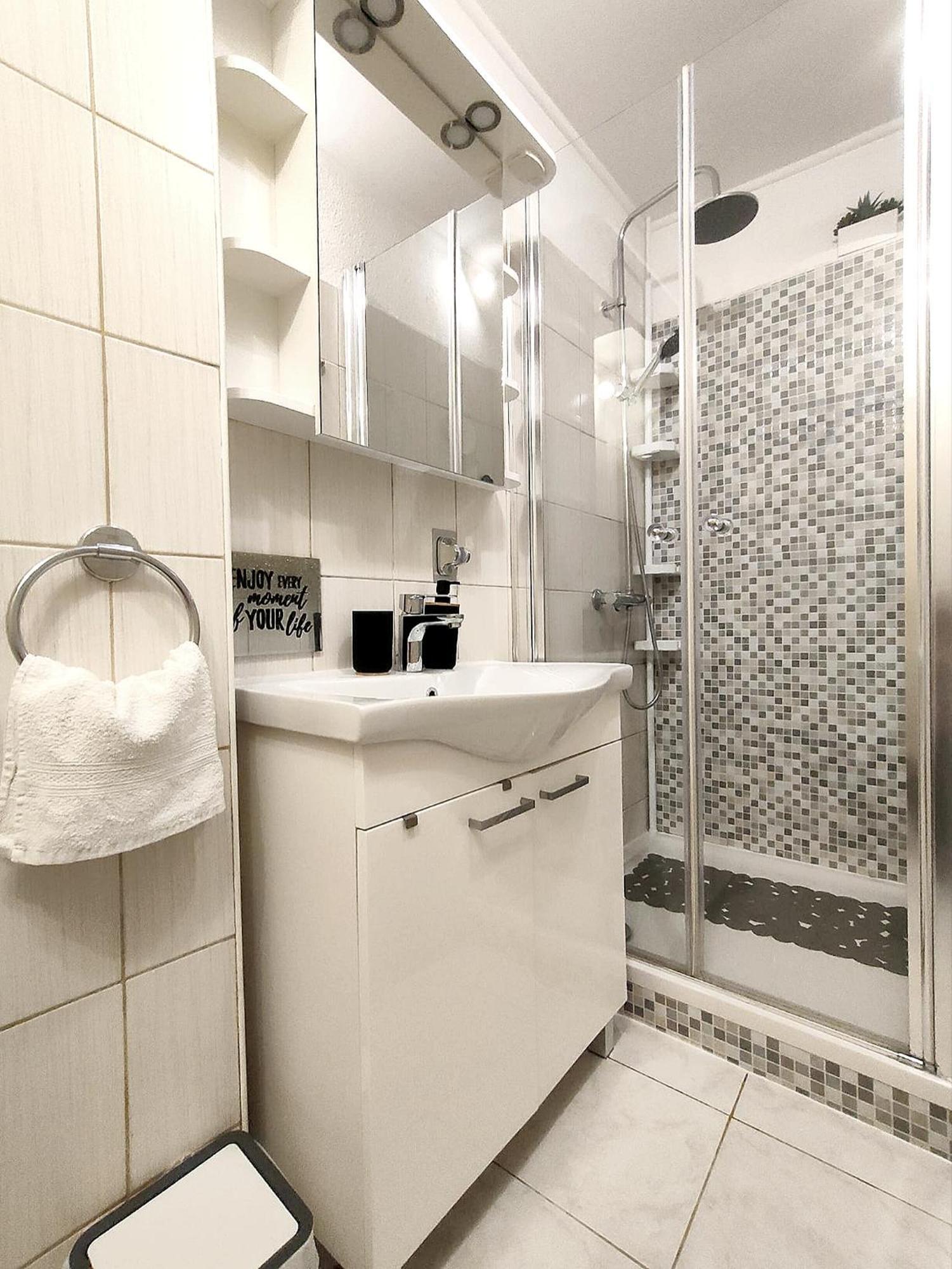 Placa Apartma